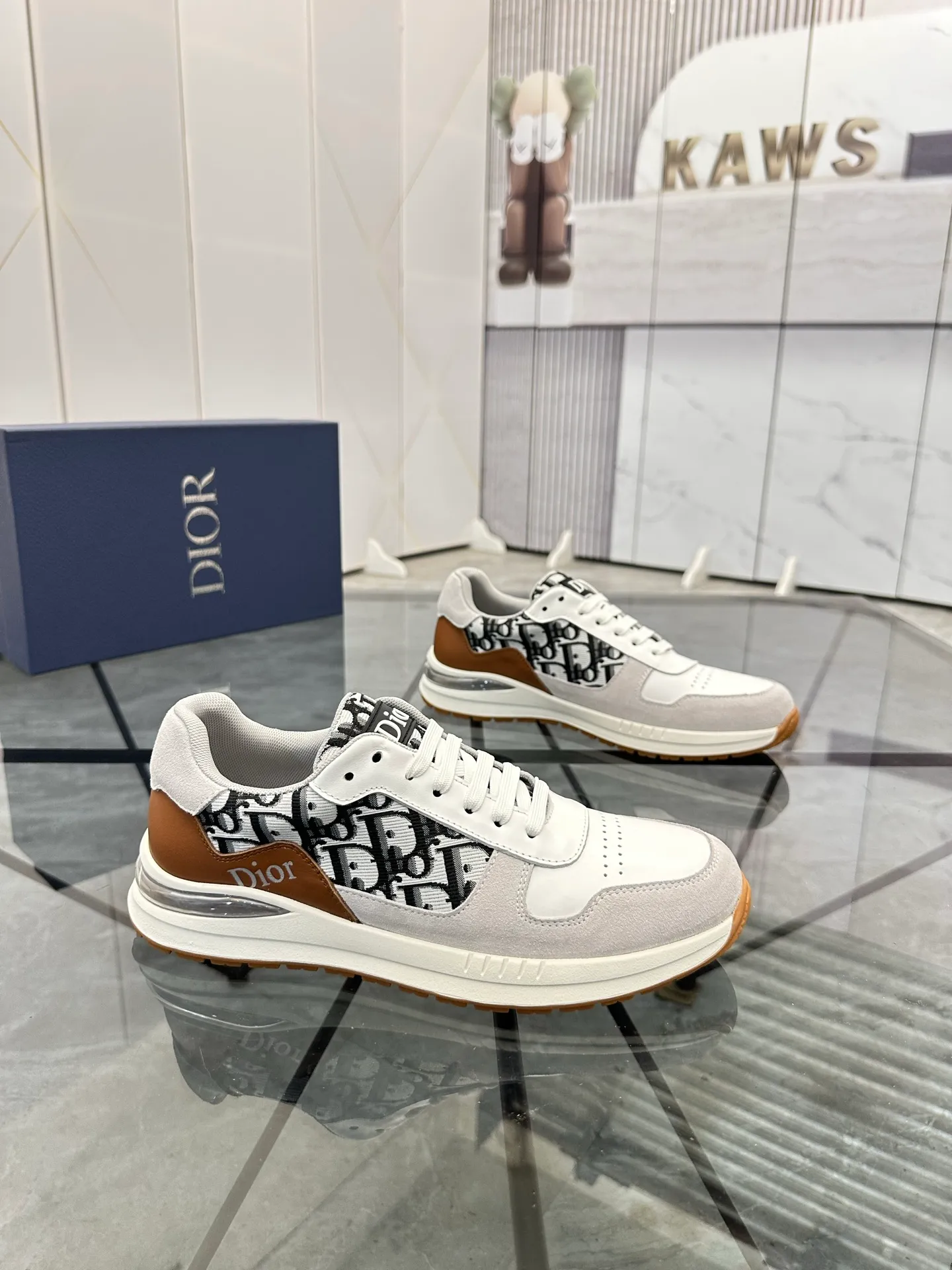 Men's shoes for sale 💰: 💰P420¥ Product trademark: Dior* "Dior*" low-top casual shoes Regular size: 38-44 (can be customized to 45) Product materials: imported cowhide leather upper spliced ​​with original fabric, breathable lining, original outsole. No.:6735